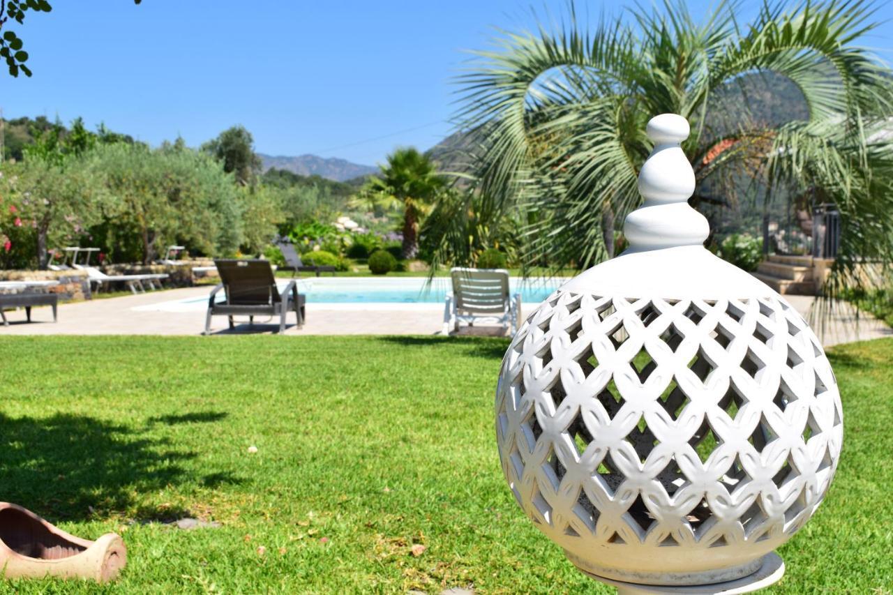 Taormina Villa Ibiscus Alcantara Gaggi Exteriör bild