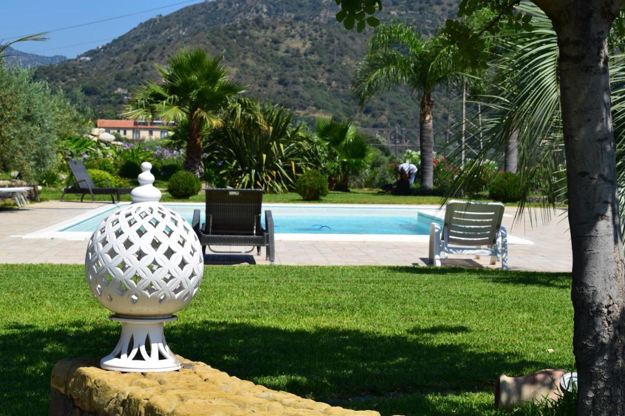 Taormina Villa Ibiscus Alcantara Gaggi Exteriör bild