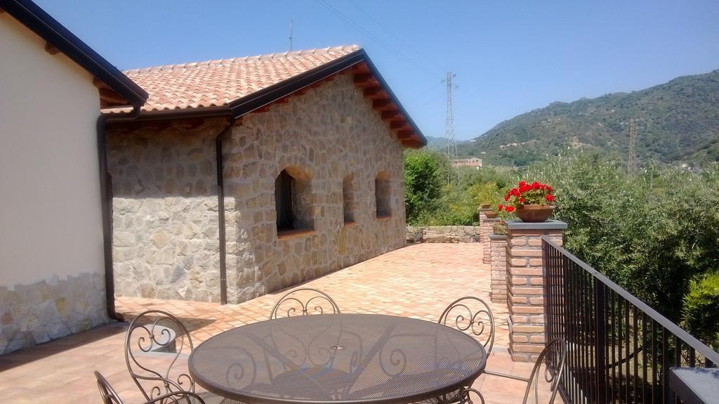 Taormina Villa Ibiscus Alcantara Gaggi Rum bild