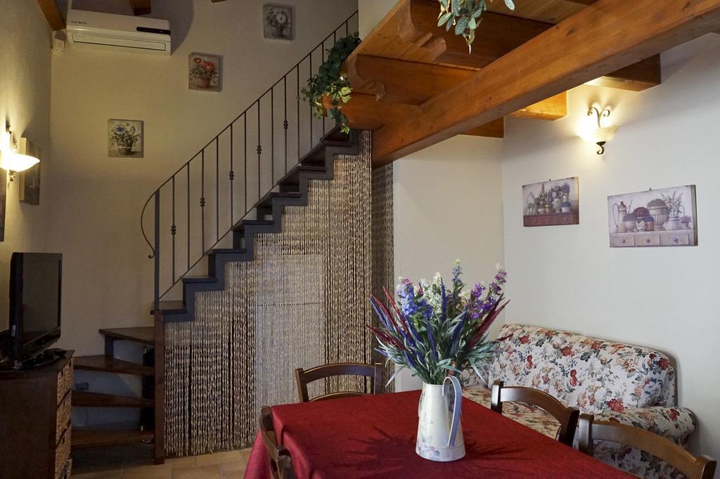Taormina Villa Ibiscus Alcantara Gaggi Exteriör bild